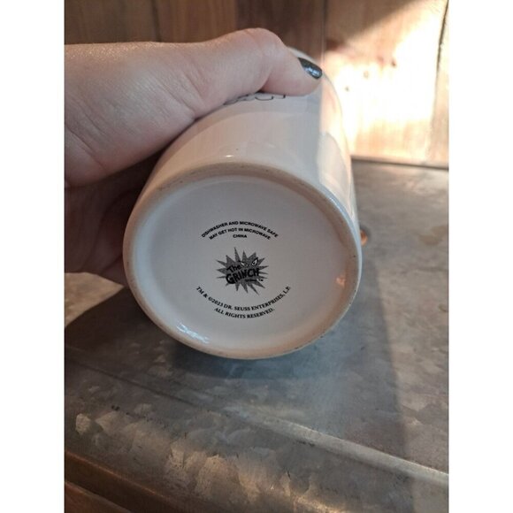 DR. SEUSS THE GRINCH WHO STOLE CHRISTMAS CERAMIC COFFEE TRAVEL TUMBLER RETIRED - Picture 2 of 2